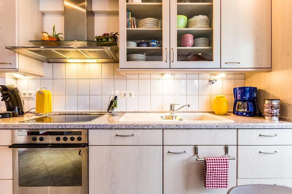 Apartment Ferienwohnung Koln Messenahe